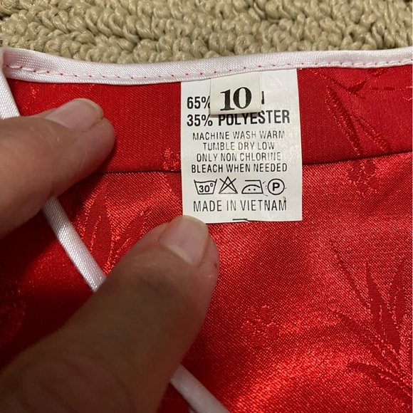 Geisha Girl Size 10 Red Qipao, Costume, Chinese Traditional Two Piece Set. - Picture 8 of 9